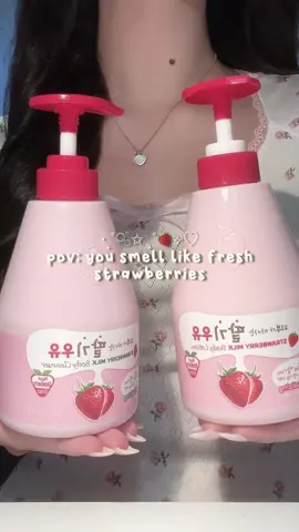how to smell like a batch of fresh and sweet strawberries 🍓💓🍰🎀 a deep dive into my favourite body lotion + body cleanser from @Kwailnara that i got from @cosmetic_jolse 🎀💗 what’s your favourite scent? 🍓🍑 #wonyoungism #beauty #beautytips #kbeauty #koreanbeauty #koreanskincare #skincare #strawberrylotion #jolse 