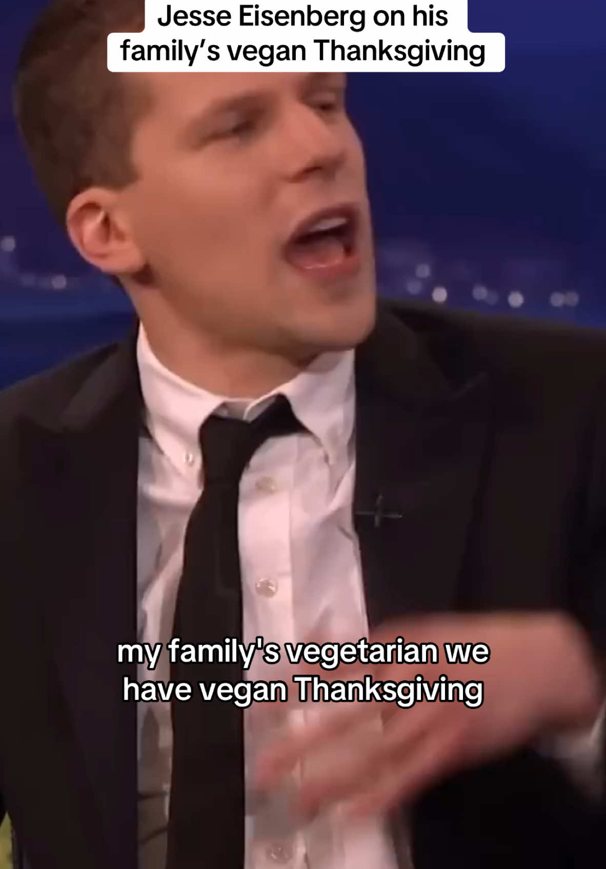 #jesseeisenberg on his family’s vegan #thanksgiving 🦃❤️ #veganthankgiving #veganthanksgivingrecipes #vegan #plantbased #conan 