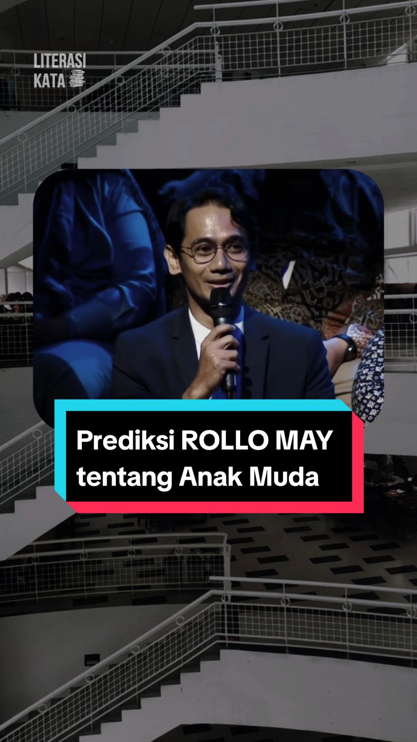 Prediksi Rollo May Source: YT Kompas.com 🔊 Muhammad Faisal Rekomendasi Buku: 1. Manusia Mencari Dirinya by Rollo May (Harga: 100.000) 2. Kreativitas dan Keberanian by Rollo May (Harga: 80.000) 3. Love and Will by Rollo May (Harga: 90.000) 4. Paket 3 Buku Rollo May (Harga Normal: 270.000 DISKON jadi 230.000) Salam Kato 🖐️ #rollomay #psikologi #psikologieksistensial #literasikata #salamkato #bacaaja 