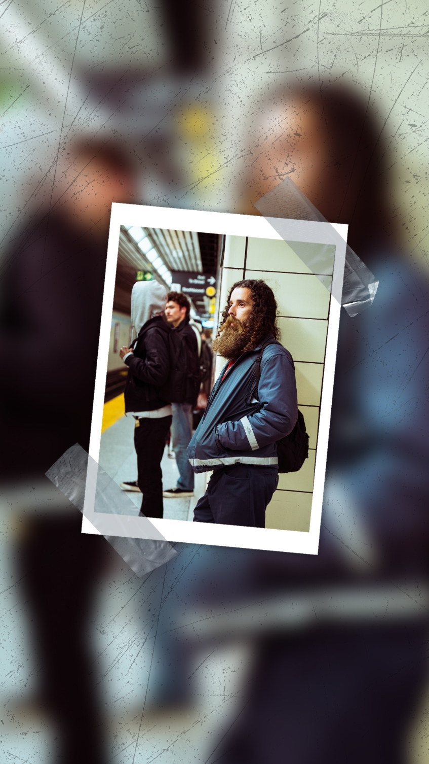 The most majestic hair + beard 🤩 he loved the surprise 💛 Presets, Merch & Products and Gear List in the link on bio!! 😊 #streetphotography #happy2find #candidphoto #streetphoto #subwayphotography #subwayart #wholesome #subwayart #happiness 