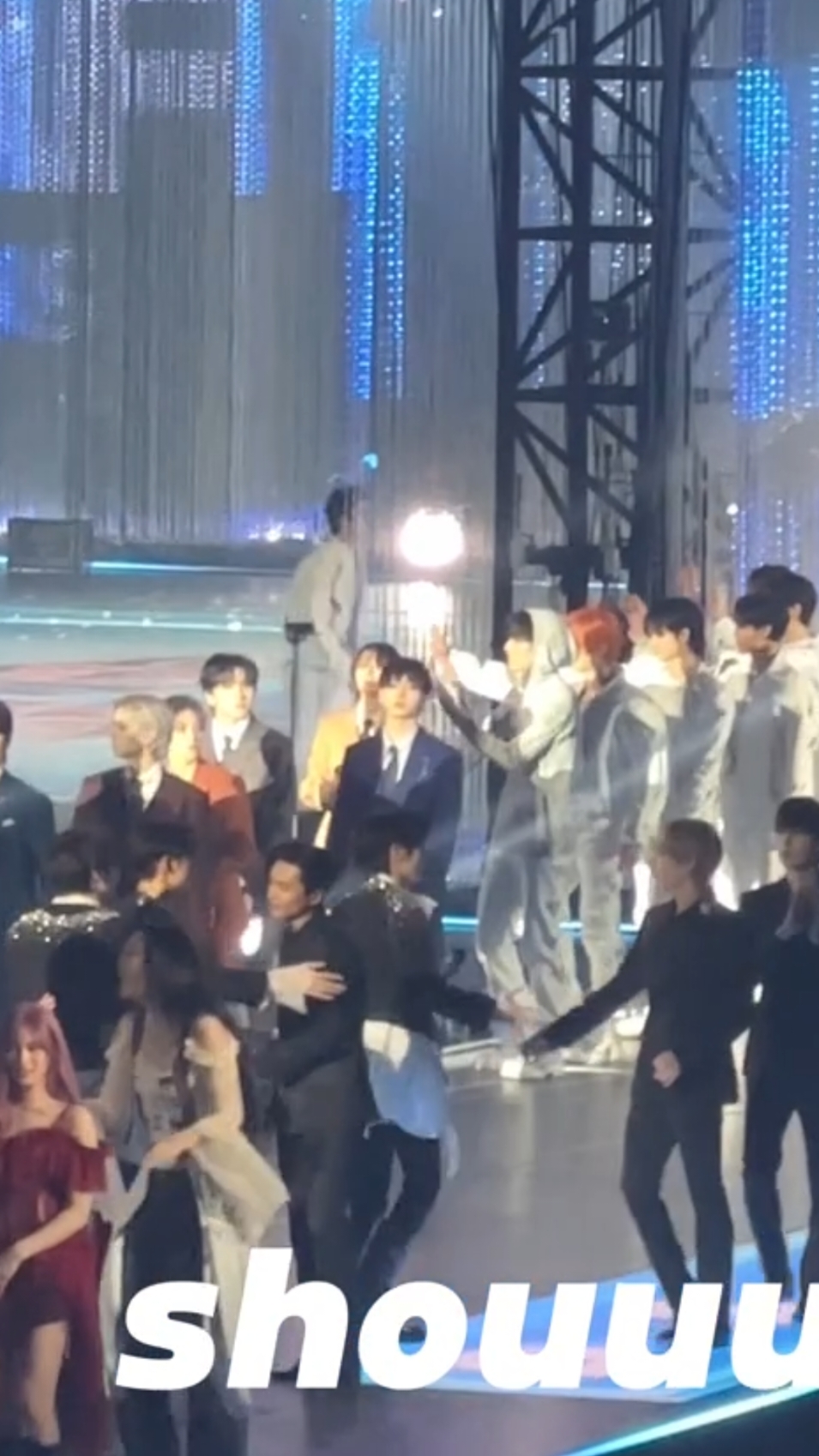 TXT and ENHYPEN's Interaction at the 2024 MAMA AWARDS... interaksi yg paling di tunggu-tunggu🥹😭 #TXT #ENHYPEN #MAMA2024 