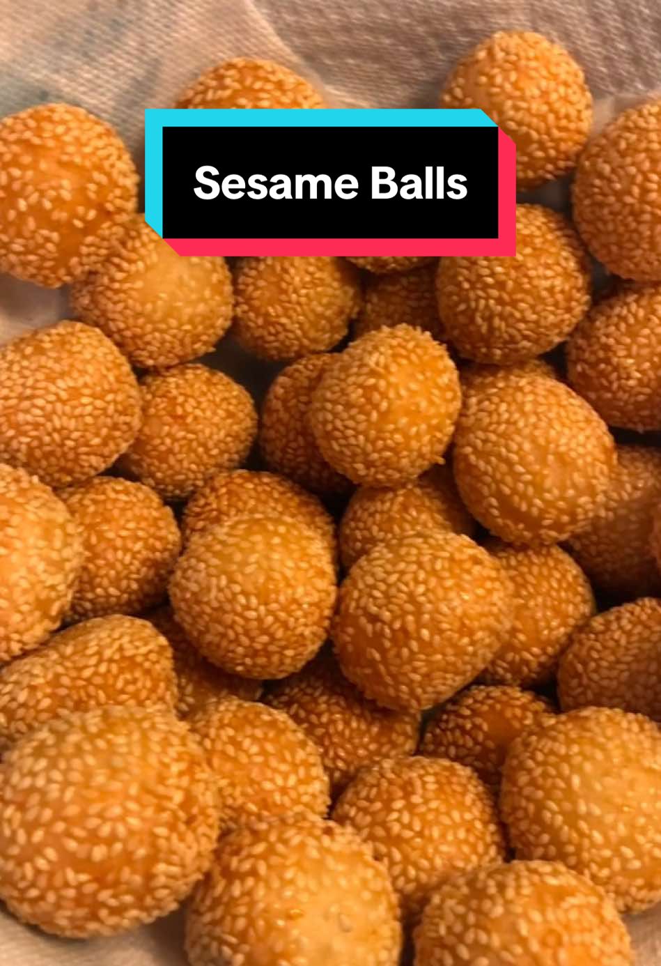 Sesame balls. #yummy #hmong #hmongtiktok #hmongfood #yumm #foodtiktok #sesameballs #dessert