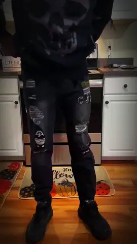 #jeans #fashion #clothing #trending #mensfashion #swag #style #slimfit #urban #skinnyjeans #christmas #treasurefinds #falldealsforyou #savingssquad #tiktokshopblackfriday #tiktokshopcybermonday 