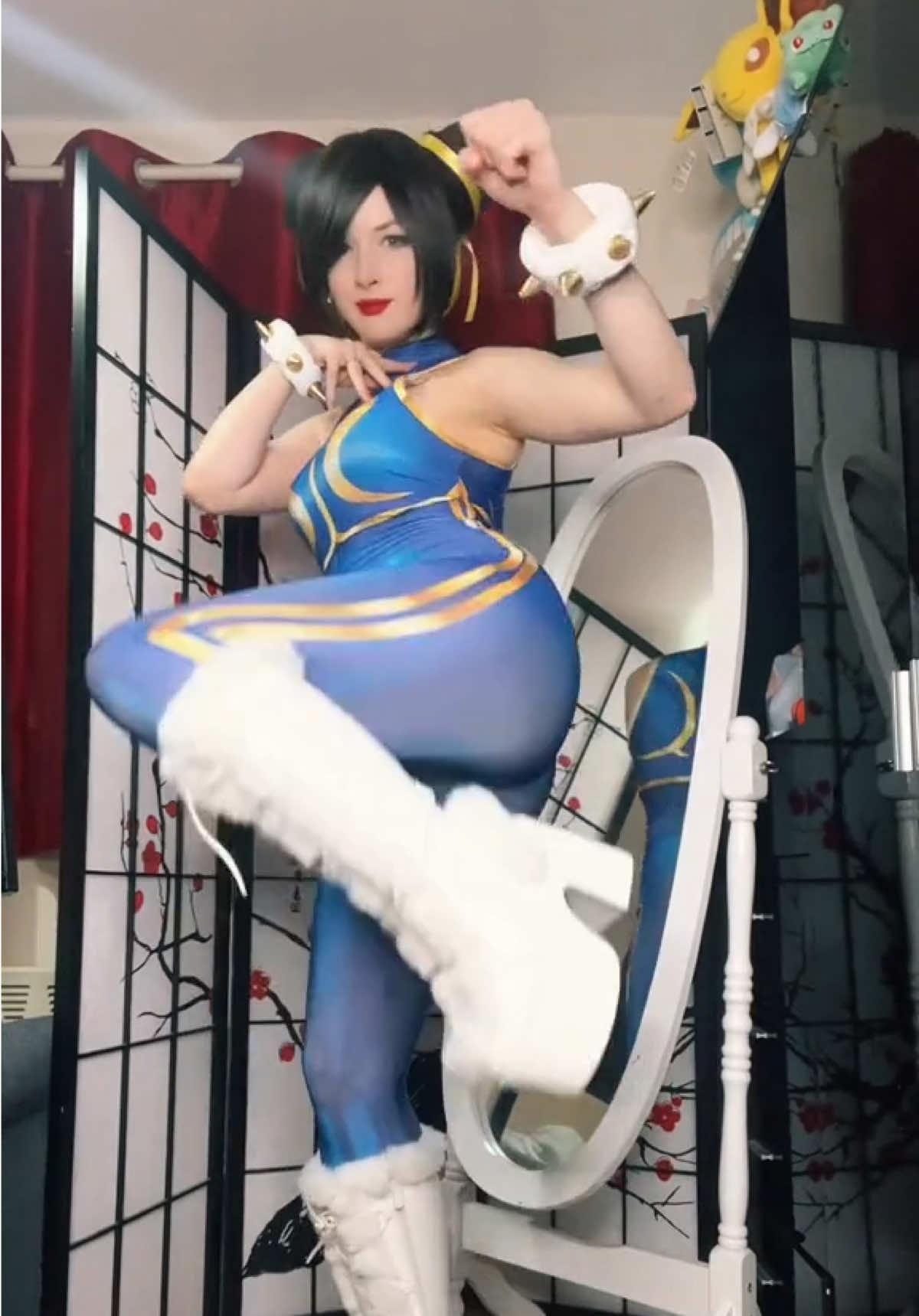 #onthisday do i bring back chun li? 🤔 #streetfighter #chunli #chunlifortnite #chunlistreetfighter #cosplayer #cosplay 