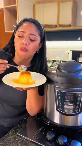 Pudim feito na Panela de pressão em minutos! Facilidade e sabor é só com a Panela de Pressão digital Midea. #MideaMasterchefChallenge #cookwithmidea #mideaairfryer #mideapaneladepressão #mideahomechallenge #receitasimples 