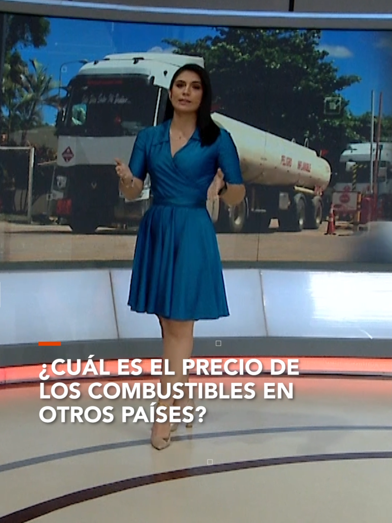 #NoticiasScz I Ante la crisis de carburantes que hay en el país, surge la duda ¿Cuánto cuesta un litro de combustible en los países vecino? Aquí te lo contamos. ▶️ Más información en www.reduno.com.bo #RedUno #RedUnoDigital #Notivisión