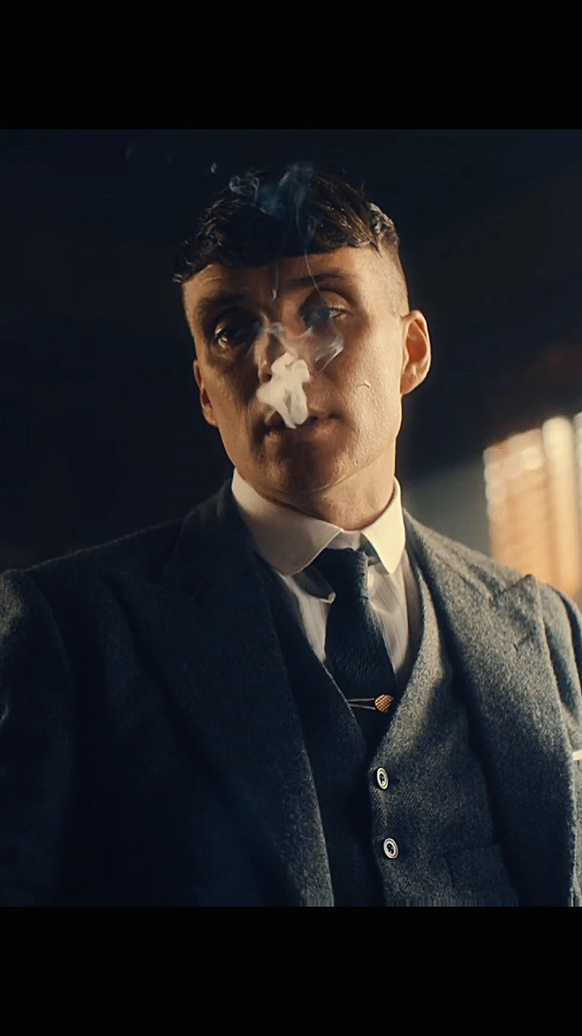 🗿🥃 #thomasshelby #peakyblinders #vibes #🗿🍷 