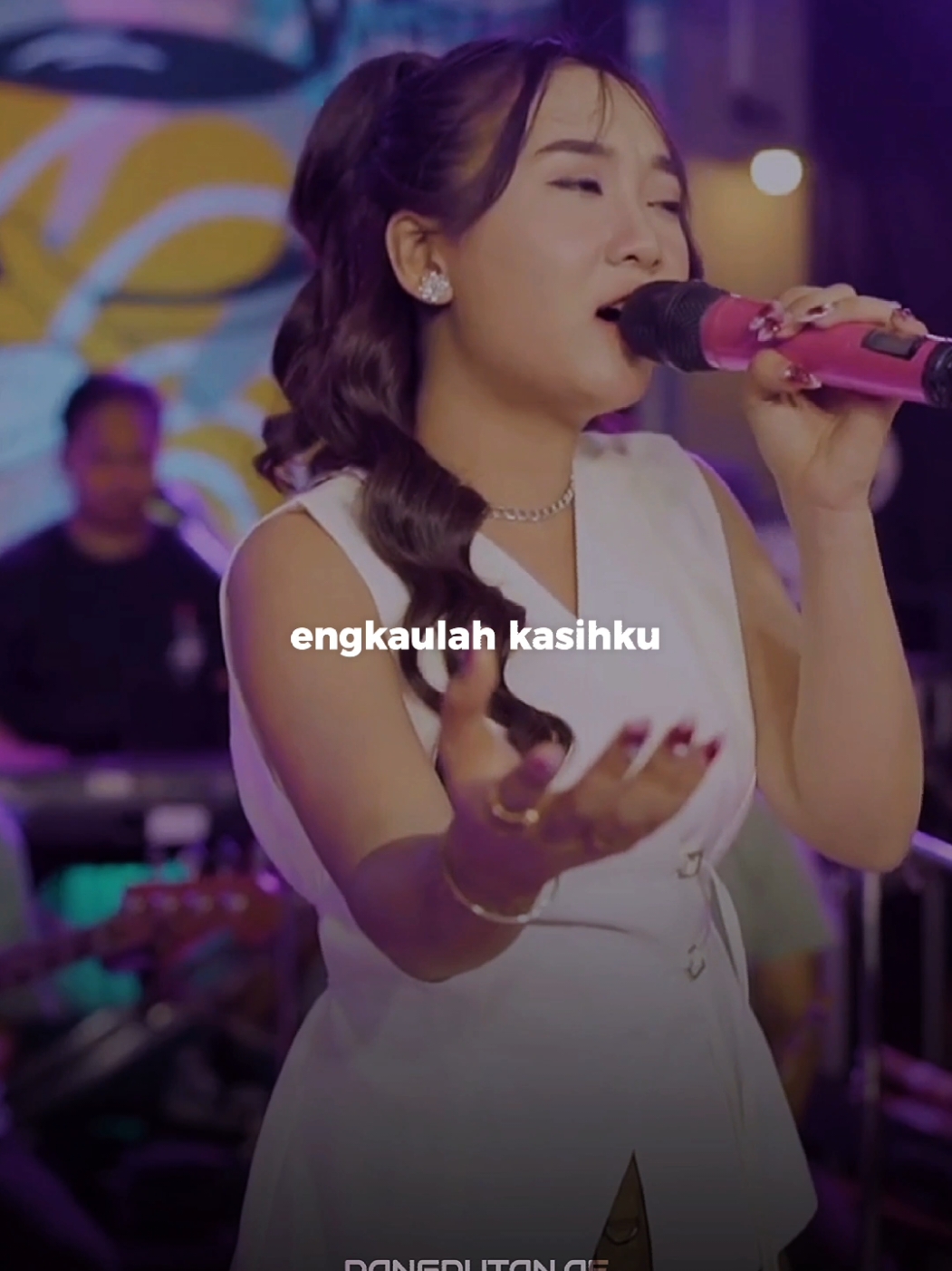 NADA NADA CINTA / Diva Hani       tiada orang lain selain dirimu #nadanadacinta #divahani #lembayungmusic #dangdutkoplo #trend #story #liriklagu  #dangdutanae #template #daricapcutketiktok #CapCut 