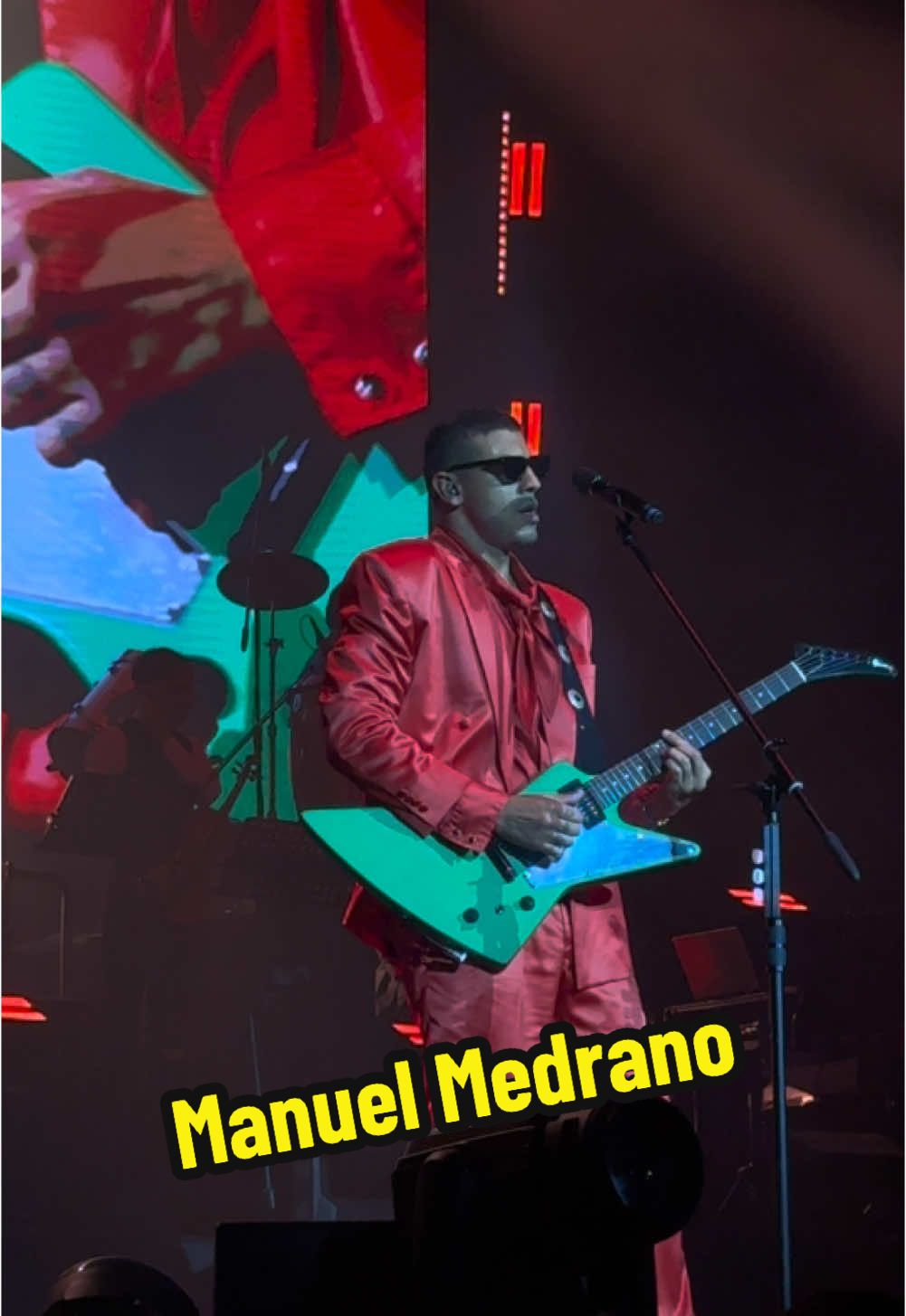 Manuel Medrano en el Movistar Arena en Bogotá. 🔥🙌 #manuelmedrano #concierto #bogota #colombia  