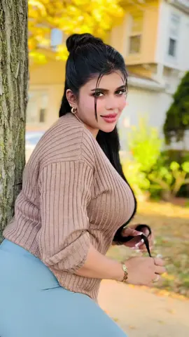 ඌ ඌ මනමාලයි රෑ .... ❤️🥰  ඔයාලත් @theekshana_anuradha අයියගේ අලුත් සිංදුව ඇහුවද 🙆‍♀️