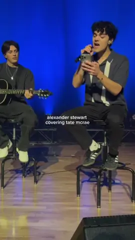 alexander covering “you broke me first” at his calgary show 🥹 #alexanderstewart #music #popmusic #pop #viral #breakup #singersongwriter #live #performance #singer #tour #concerts #cover #calgary #tatemcrae  🎥: madeleine__baker IG 