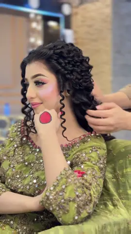 Signature mehndi bride hairstyle tutorial💕 #hairstyle #tutorial #tutorials #hairstyles 