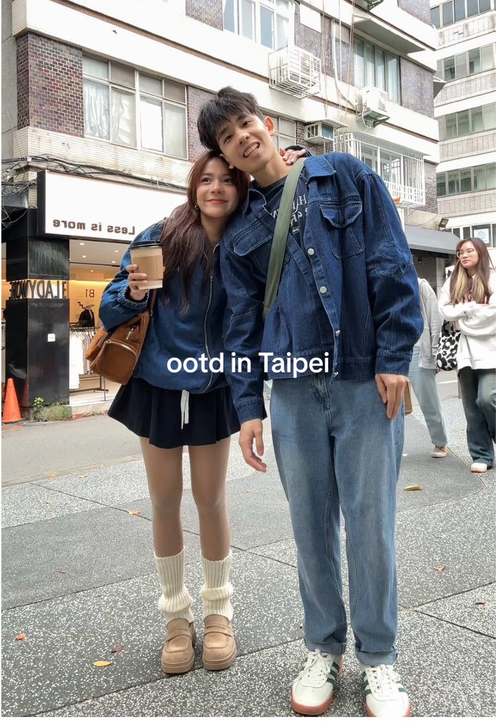 #fitcheck in Taiwan 🇹🇼 #couple #couplegoals #OOTD #ยีนส์ #denimoutfit #taiwan #taipei #ไต้หวัน #กระโปรงยีนส์ #กระเป๋าสะพายข้าง 