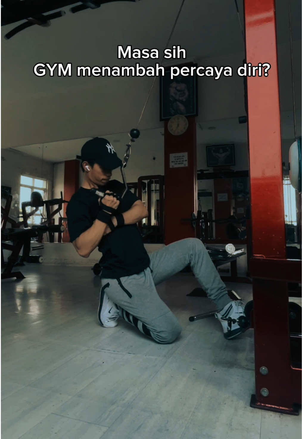 Minggir minggir !.... 🔥 #gym #gymrat #gymmotivation #GymTok #workout #ectomorfo #GymLife #gymbro #workout  #gymhumor #gymbro 