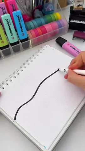 Linea del tiempo creativa para ser la envidia de tu salon 😎 y el favorito de tu maestro 💕 #artistatiktok #aprendeentiktok#lineadeltiempo #lettering #caligrafia #estudiantes