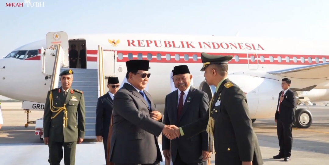 Presiden Prabowo Tiba di Abu Dhabi, Persatuan Emirat Arab, 23 November 2024 #prabowosubianto #presidenprabowo #prabowopresiden2024 #prabowogibran2024 #prabowogibran #prabowopresiden #prabowogemoy #prabowosubianto🇮🇩 #fyp #foryou #masukberanda #fyppppppppppppppppppppppp 