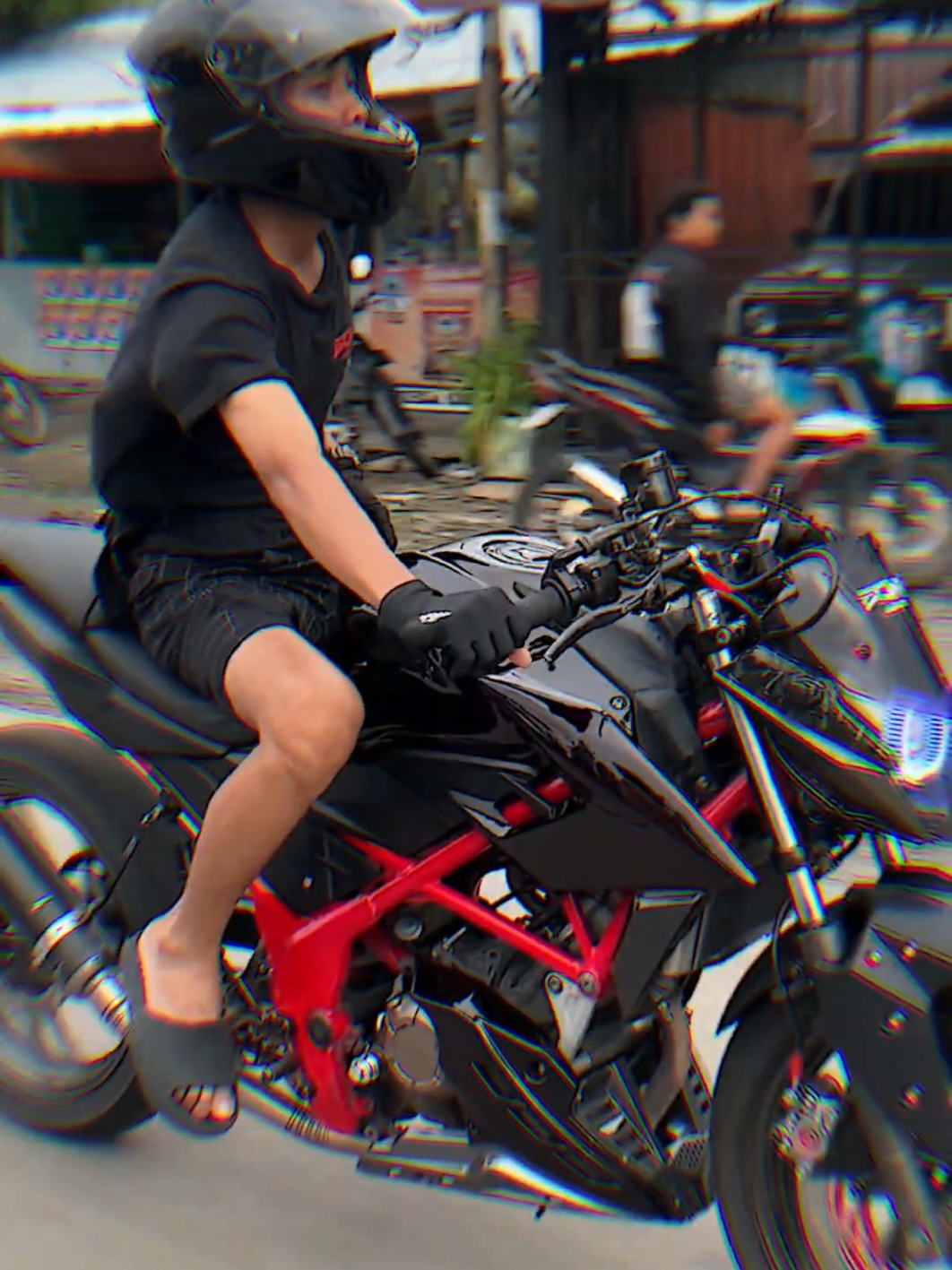 Uih culik dong tante🫣🤣 #CapCut #cb150rmodifikasi #motoran #fypシ #fypdongggggggg #cb150r #cb150rstreetfire #soundviral #tren #monlight #tante 