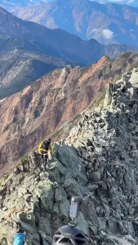 Gendarme. Hida mountains.#mountain #mountainview #登山 #登山好きな人と繋がりたい #fyppppppppppppppppppppppp #adventure #climbingvideos #絶景 #nature #mountainsview #adventuretravel #旅行 #views #mountains #rockclimbing#japan