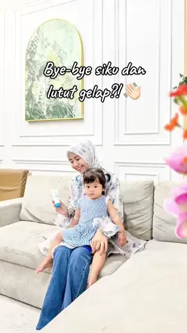 Bye-bye siku & lutut gelap? 👋🏻  Bunsa wajib coba nih produk terbarunya @Cessa.Official Cessa Elbow & Knee Brightening Butter yang membuat kulit si kecil lebih cerah dan lembut sejak hari pertama! 😍 Cessa Elbow & Knee Brightening Butter ini aman digunakan sedari newborn karena: ✅ Alcohol & Paraben FREE ✅ Sulfate FREE  ✅ Mengandung Essential Oil Alami  ✅ Ultra Protection & Long Last Moisturization  Yuk bunsa, percayakan perawatan kulit si kecil bersama Cessa!  #Cerahterlindungi #ByeByeLututGelap