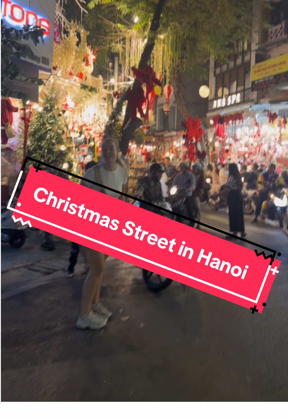 We accidentally walked down Christmas street in Hanoi 😍😱🙌🎅#vietnam #backpacking #traveltiktok #SoutheastAsiaTravel #couplegoals #Wanderlust #christmastiktok 