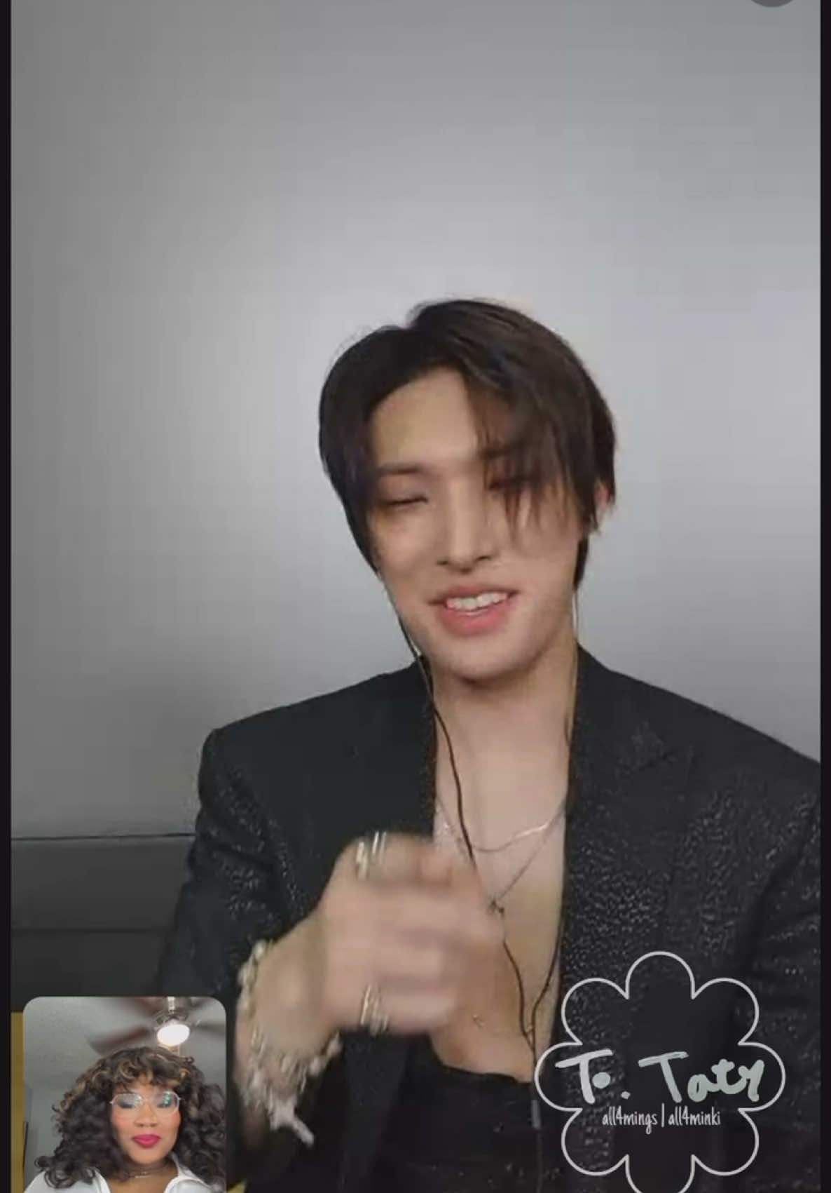 Imagine getting caught mid drink. LMAOOOOOOOOO.#ateezmingi #songmingi #atinyfyp #blackkpopstan #blackpopstan #kpopfyp #mingi #kpopfyp #ateezfancall #mingiateez 