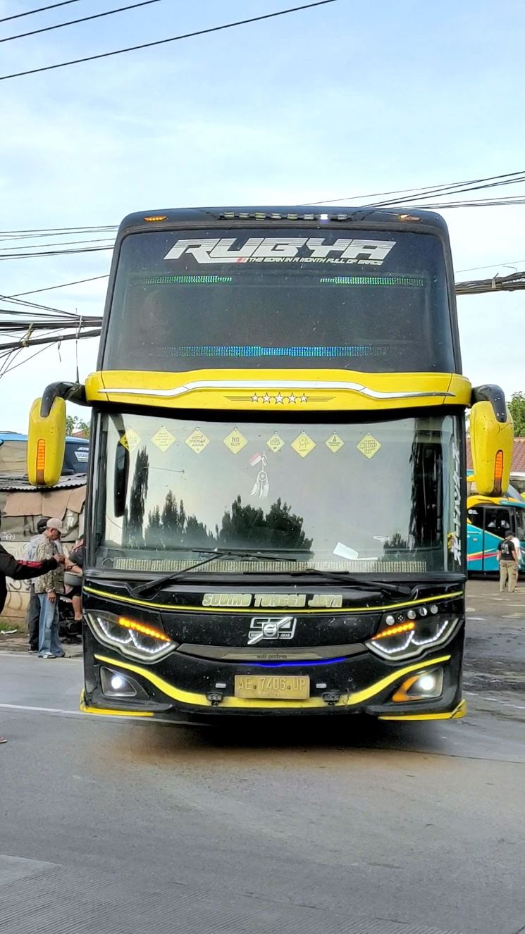 duet Tronton UHD Sudiro Tungga Jaya. RUBYA & ANNO. Mercedes Benz 2542 🔹 SCANIA K410.#sudirotunggajaya #sudiro_tungga_jayafans #mercedes #scania #adiputro #uhd #pondokpinang #badliar #viraltiktok #fyp #fypage 