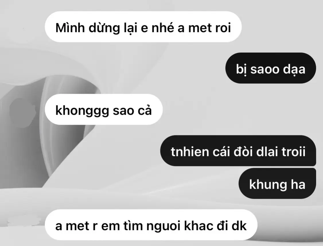 người yêu nhiều hơn là người thua cuộc v từ đầu e nhận là người thua, e yêu a nhiều đến mức không muốn nhìn a vui vẻ bên cạnh ai khác muốn a là của riêng mình nm tất cả đều là quâ khứ rồi...#xh #xh 