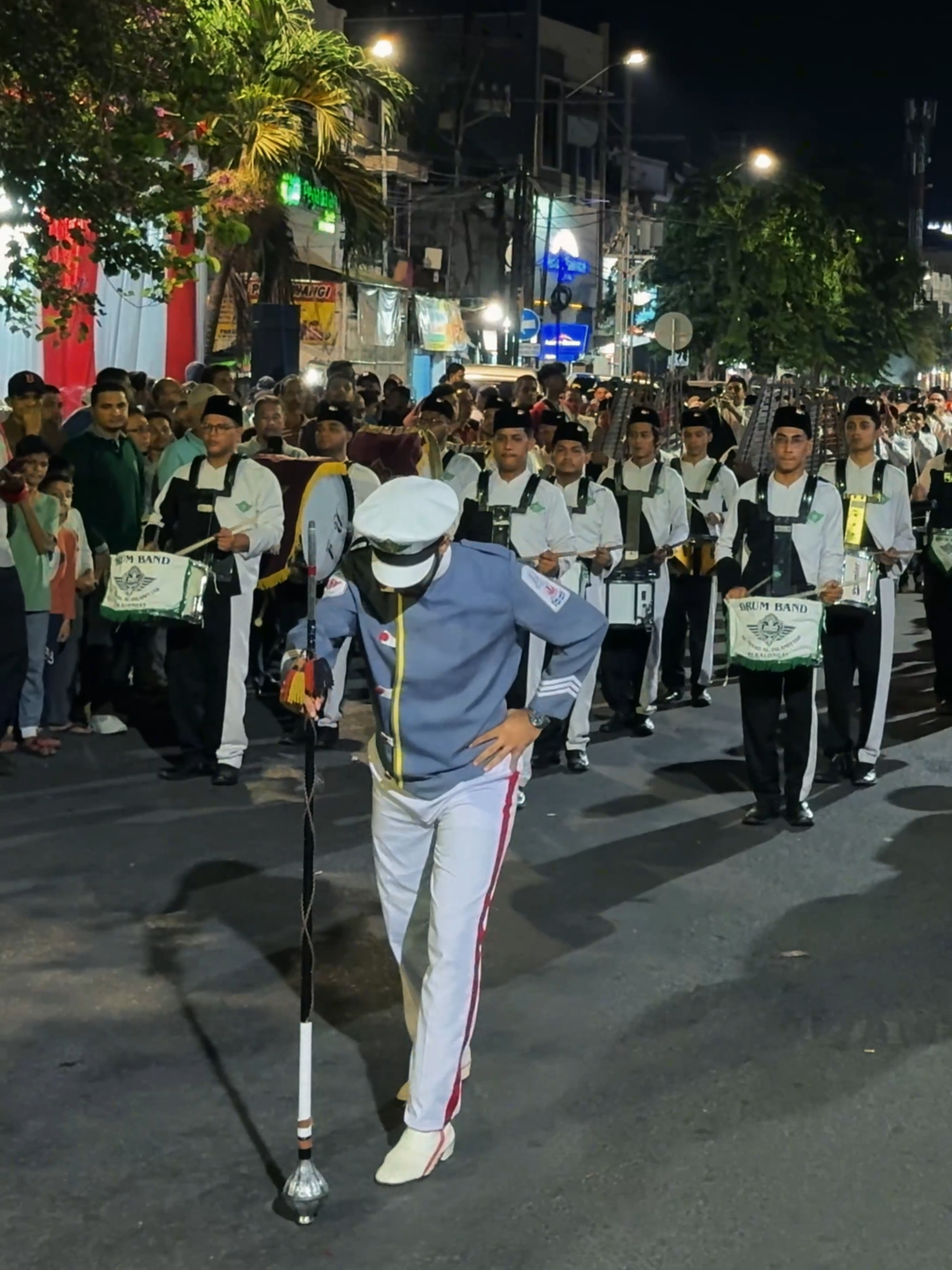 Aksi Major Corps Drumband Al Irsyad Al Islamiyyah Kota Pekalongan di Surabaya#drumbandindonesia #drumbandalirsyad #mayoret_drumband