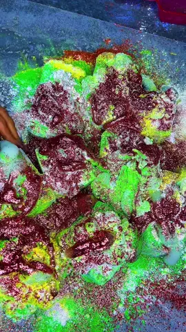 Messy Peroxide bombs #fyp #asmr #gymchalk #dusty #dust #gymchalkcrushing #oddlysatisfying #glitter #glitterart #holipowder #explore #peroxide #fluffy 