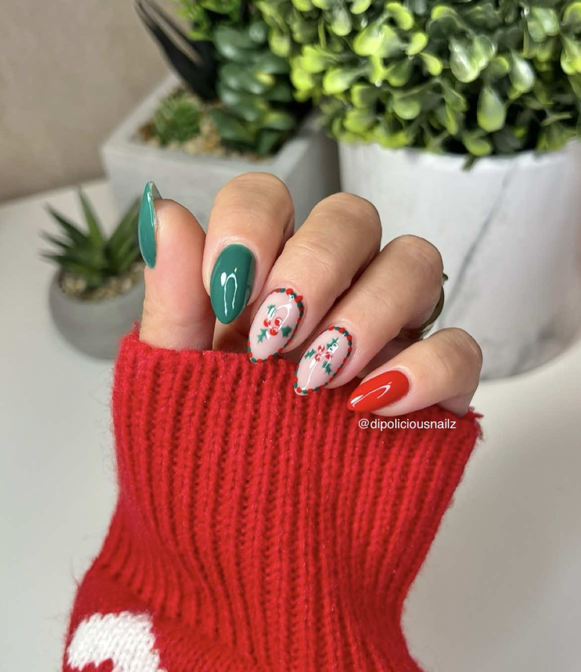 Here’s a quick tutorial on how to do Holly nails. So fun and festive 🎄 Product used @Modelones Official *Holly Jolly mini gel salon kit Link in bio ~ linktr.ee @dndgel •Perfect N*de #modelones #winternails #holidaynails #christmasnails #hollynails #nailart #nailsnailsnails #naildesign #nailarttutorial #unhas #almondnails #gelnails #nailtutorial #trendynails #nails2inspire #nailinspo #rednails #greennails #diynails #nailsathome Winter holiday nails, holiday nails, Christmas nails, nail tutorial, nails, nail art, hand painted, beginner friendly Christmas, beginner friendly, for you , trendy nails, nail trend,