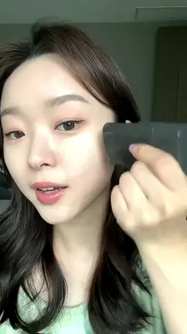 Xin chào, thỏi kem nền trang điểm nhanh, rất thần kỳ, không thấm nước và mồ hôi, kiểm soát dầu và cố định lớp trang điểm