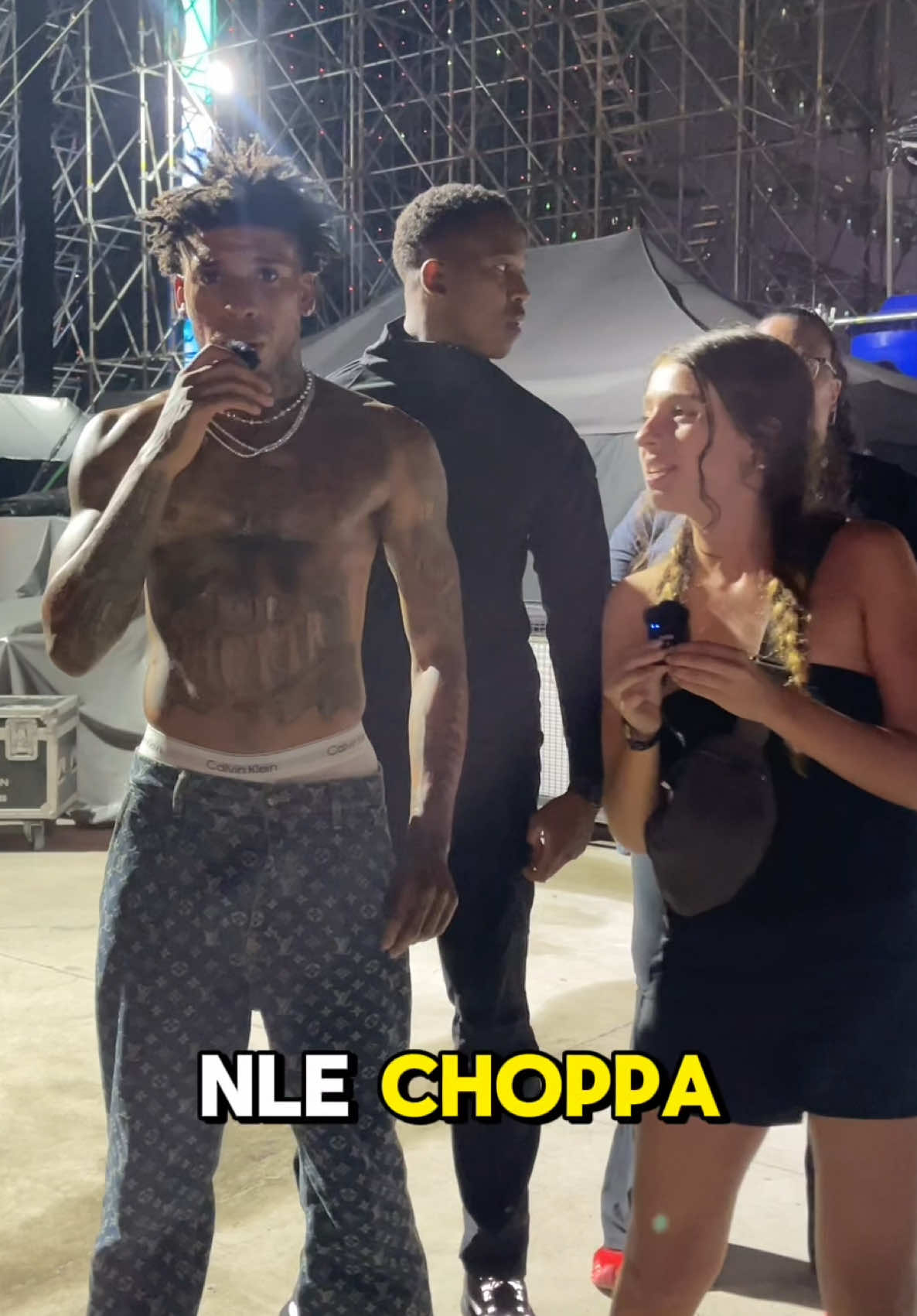 NLE Choppa teaches us a dance move ☺️ #nlechoppa #rollingloudthailand 