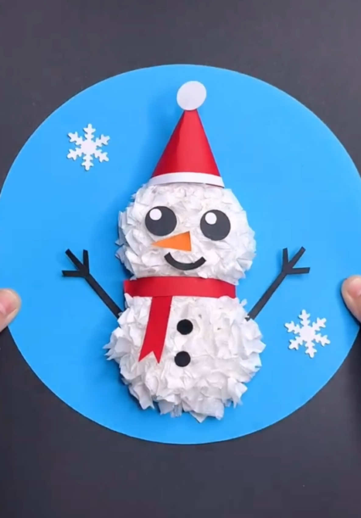 It's simple and fun to make a little snowman that won't melt with paper towels. #craft #snowman #christmas #fun #fyp #crafts #DIY #foryou #creative #decoration #crafty #recycling #decor #diy911 