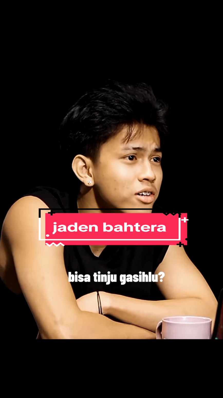 Bisa tinju gasihlu?😂 #jadenbahtera #raulgonzalez  #byoncombatshowbiz4🥊🔥 #boxing🥊 #combatsports #celloszxz🧑🏻‍🦲 @rajadandin 