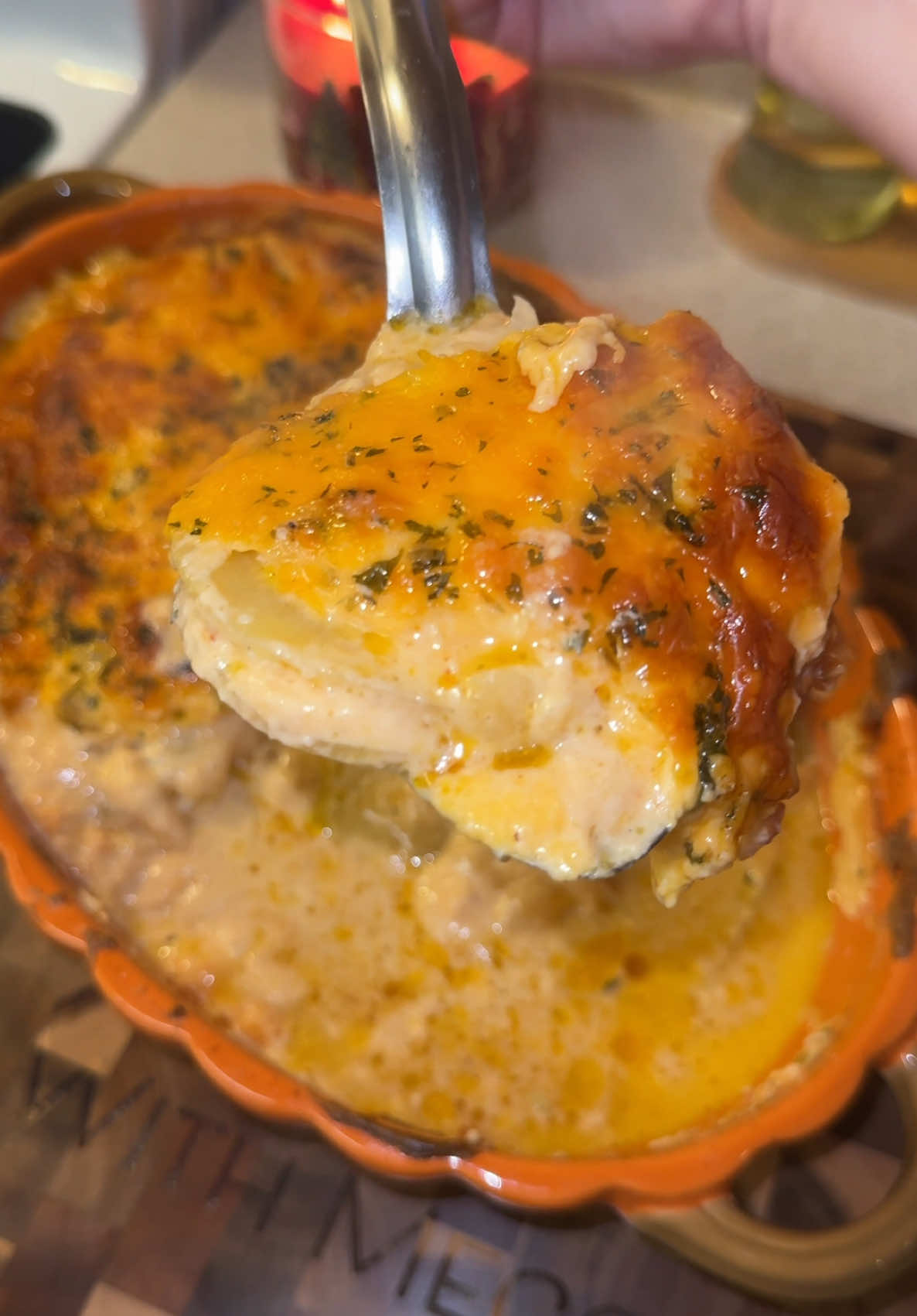 Scalloped potatoes 😋😋 #thanksgivingside #scallopedpotatoes #sidedish #potatoes 