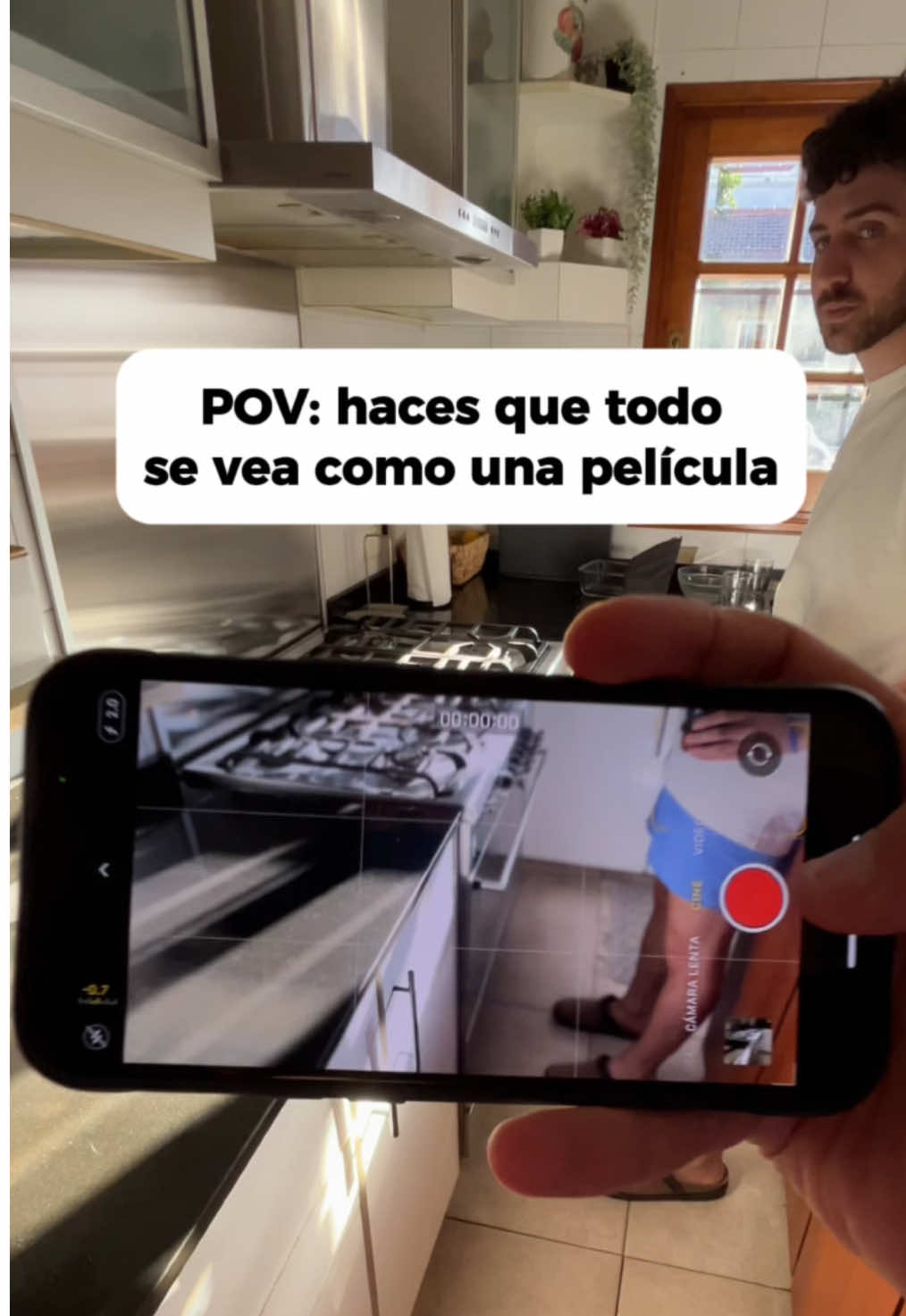 Haces que todo se vea como una película 🎬📽️ . . #cinematography #photography #videoediting #cinematic #camara #filmmaker #cine #iphone #cinema #capcut #IPhone #mate 