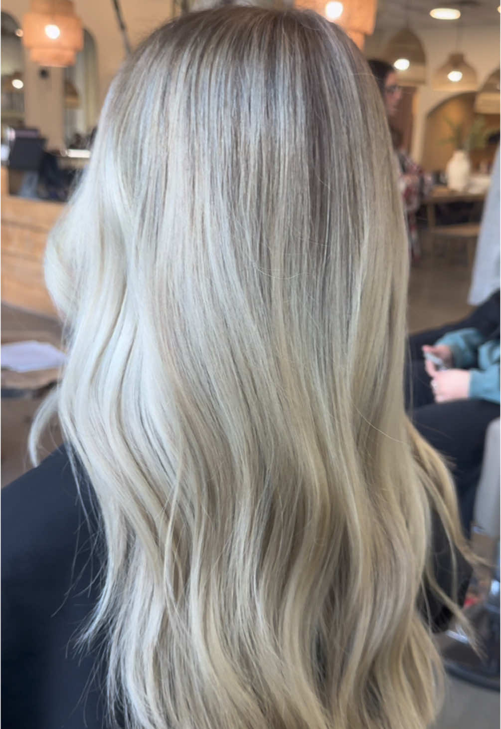 come hangout and get ur hair done🤭 @Eastcoast salon #njhair #newjerseyhair #fyp #blonde #blondehair #hairstylist #denvillenj #highlights 