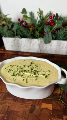 Garlic and Herb Mashed Potatoes! #simplyfoodbyty #mashedpotatoes 