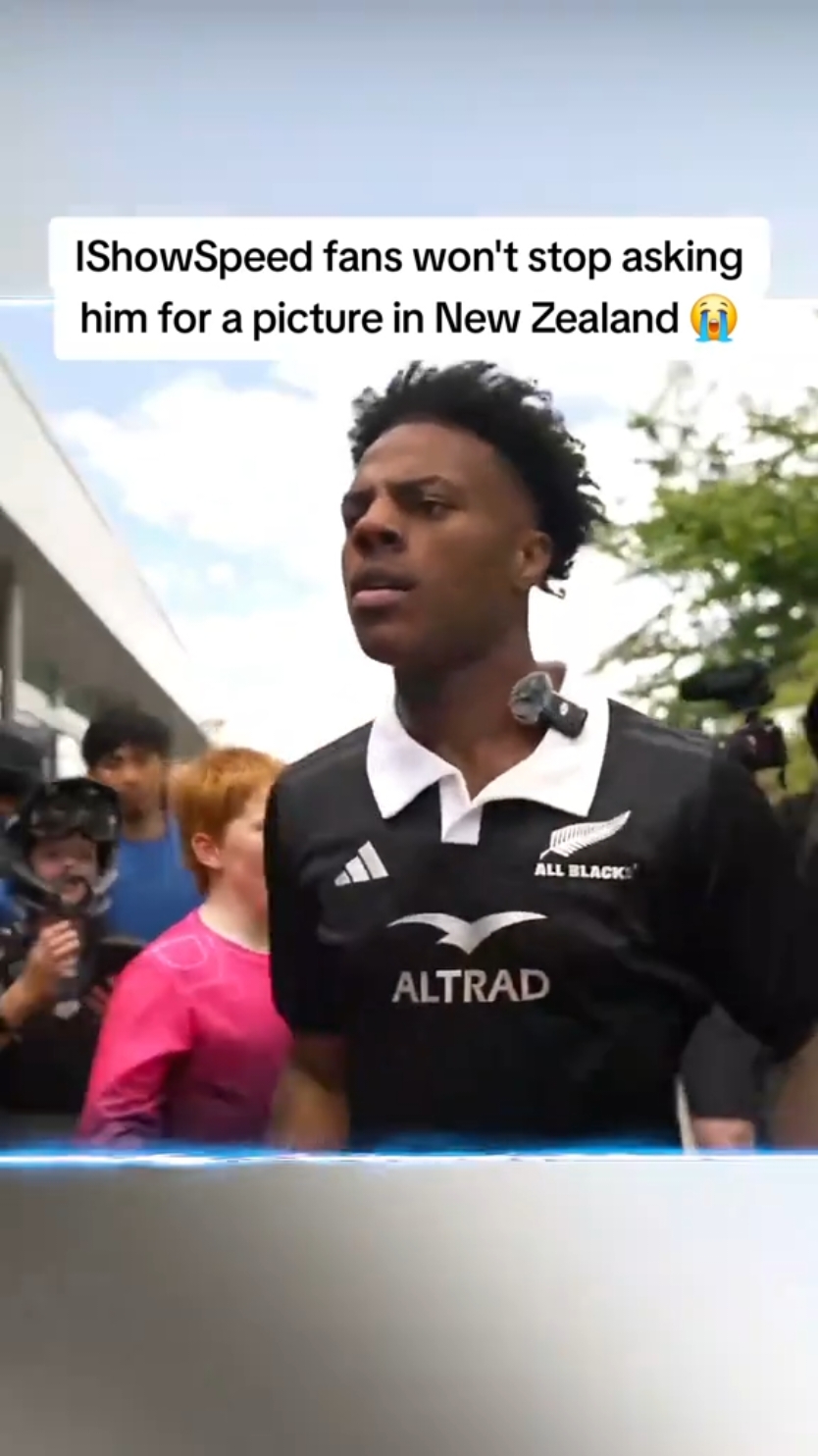 IShowSpeed fans won't stop asking him for a picture in New Zealand 😭 #ishowspeed 
