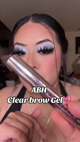 Abh Brow gel i love itt!!! Keep my brows in place 🎀 #eyebrowgel #browgel #eyebrowtutorial #eyebrowsonfleek #gel #abhbrows #eyebrowshaping #tiktoker #cybermonday #blackfridaydeals #abhbrowday 