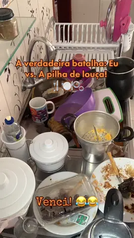 É um desafio diário vencer a pia🤭🤦🏻‍♀️#donadecasa #louçasuja #pialimpa 