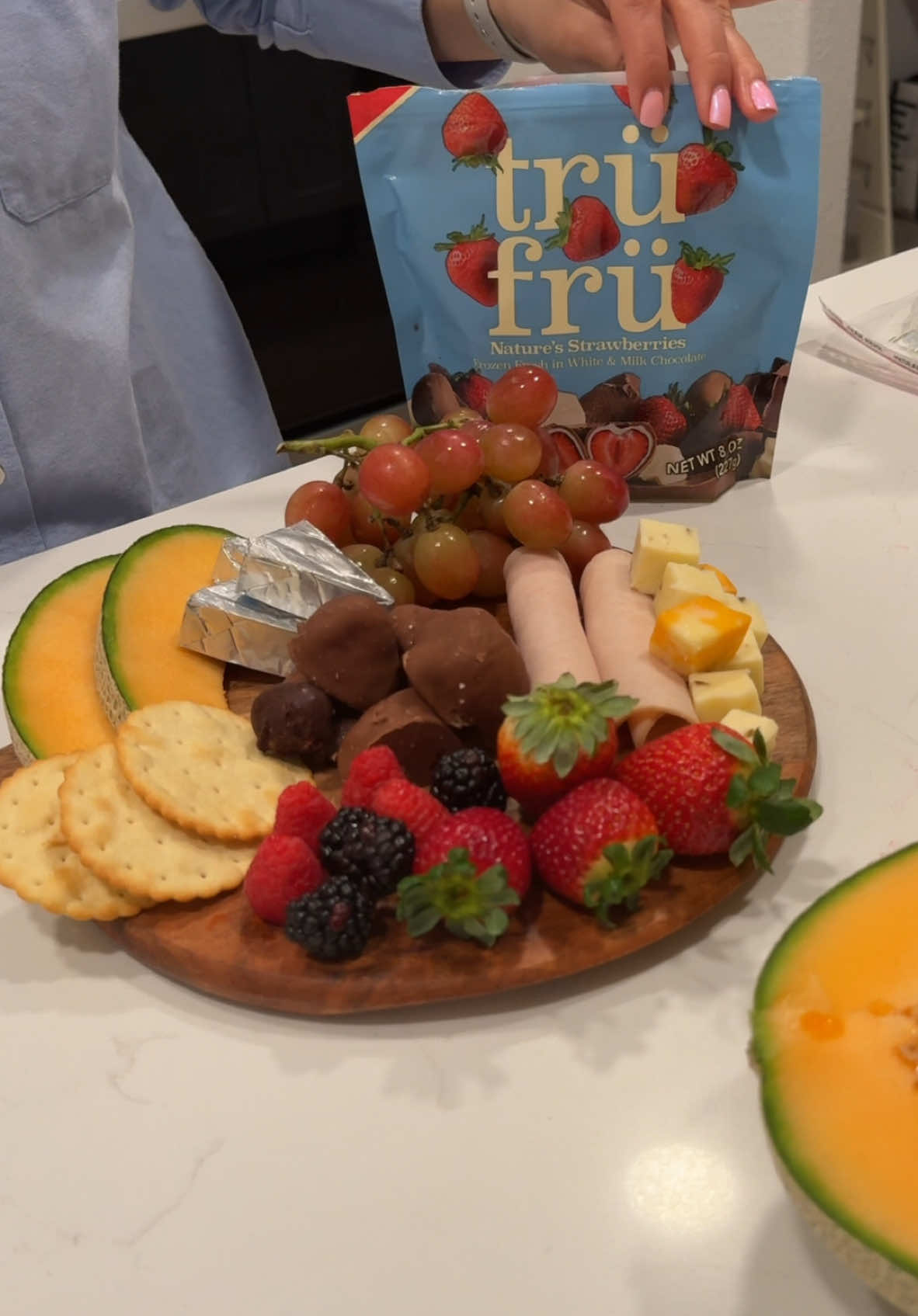 Mi snack favorito @Trü Frü  #charcuterie #sweetsnack #trufru #trufruluv #strawberry #chocolate #contentcreator #ugccreator #ugc 