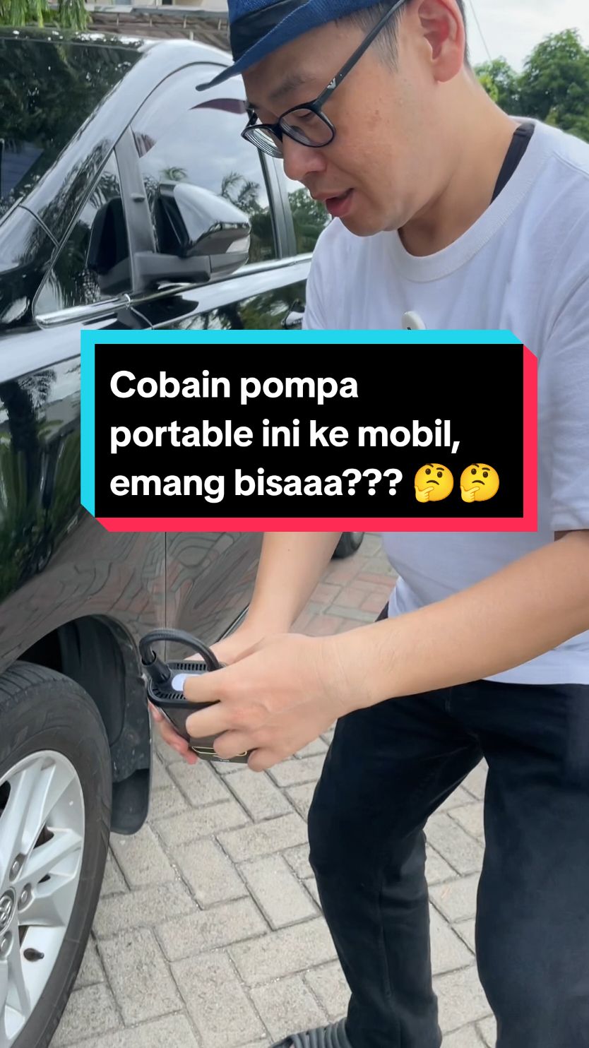 Replying to @bismillahkerjaenak nih kak udah kita cobain ke mobil Dan aman aja kak, tetep bisa ngisi kok 🤩 cepet lagi ngisinya bikin sat set, langsung gercepin co sekarang yaaa 😉 #pompa #pompaportable #tnw #pompaangin 