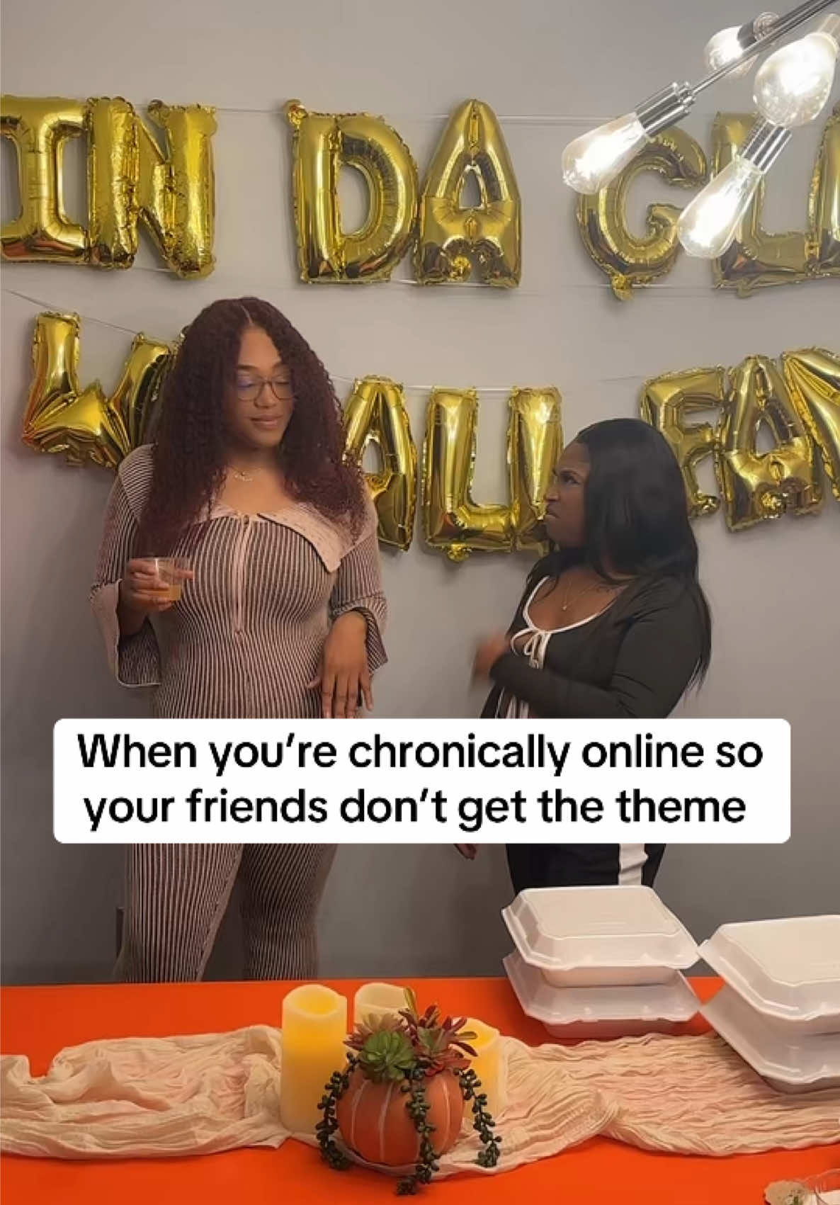 Happy Friendsgiving 😂🧡✨ #indaclub #friendsgiving #chronicallyonline 