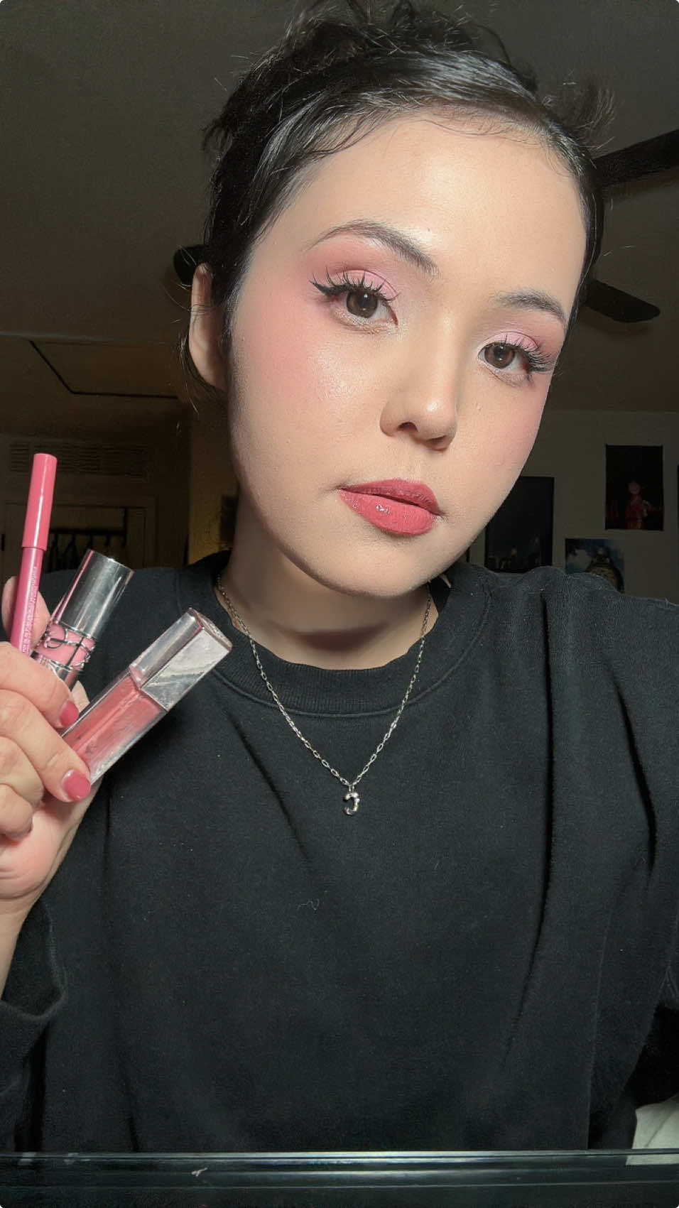 brighter pink lip combo for today :) trying something a little new  Lip products used (pr/gifted=*)  @ColourPop Cosmetics lip liner shade starship*  @YSL Beauty loveshine shade 26*  @Fenty Beauty gloss shade fu$$y  #fentygloss #colourpopcosmetics #yslloveshine #pinklipcombo #lipcombotutorial 