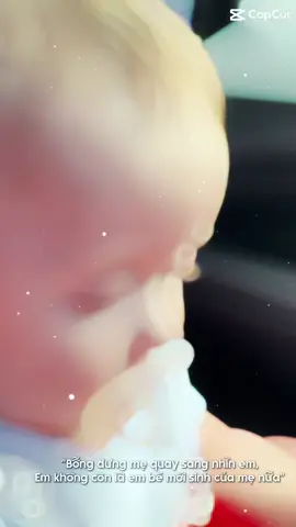 Mới đây mà em bé của mẹ gần  9m rồi. Yêu em bé DIOR của mẹ #8m26d