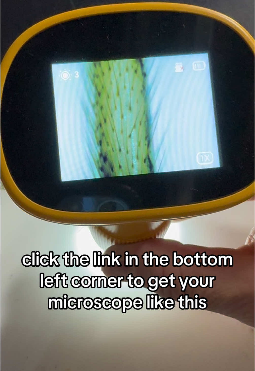 Kids should be looking at this microscope instead of at their phones! #TikTokShop #kids #teens #microscope #stockingstuffers #giftideas #christmasgiftideas #science #explore #curiosity #children #spider #bugs #education #tiktokblackfriday #tiktokcybermonday #foryoupage #son #daughter #kidsoftiktok 