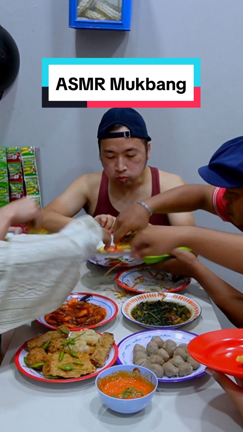 ASMR Mukbang di Warung Episode 1🏪 #asmr #mukbang #warung #warungjadul #warungcina #makanbarbar 