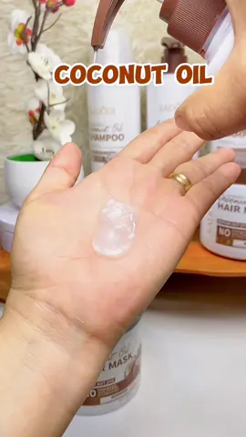 Kung may balakubak at dry, buhaghag ang buhok perfect tong COCONUT OIL SHAMPOO AND HAIRMASK  para sayo. #shampoo #antidandruff #shampooandhairmask #coconutoilshampoo #haircare #haircareroutine 