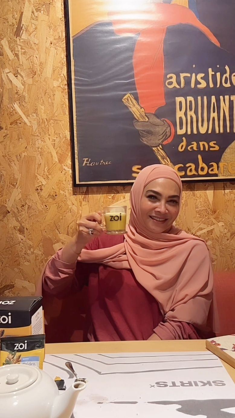 Yang diminum mama rieta setiap hari ya inii! Zoi golden milk susu kambing etawa+ herbal alami, baik untuk tulang dan sendi, cobain sekarang!!!  #zoigoldenmilk #susuetawa #susukambing #susukambingetawa 